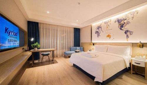 Hollywood Double Room