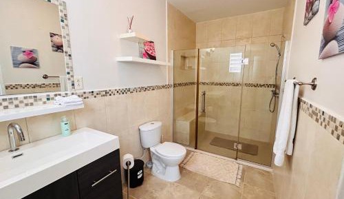 Three-Bedroom Holiday Home 