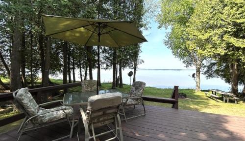 Three-Bedroom Holiday Home 