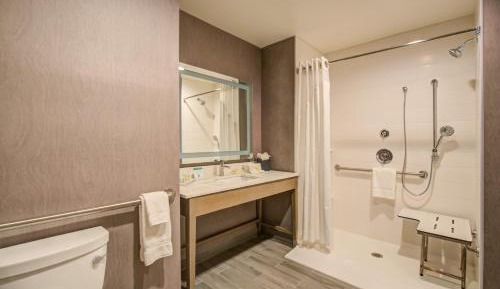 King Room - Disability Access