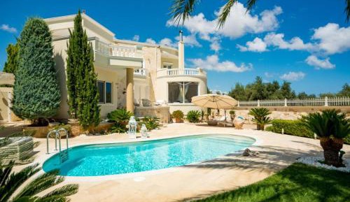Villa with Private Pool