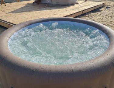 Bungalow - Water Front 