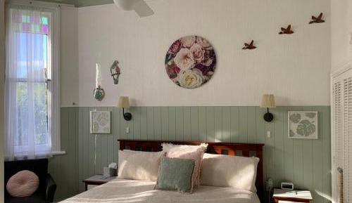Parihaka King Room