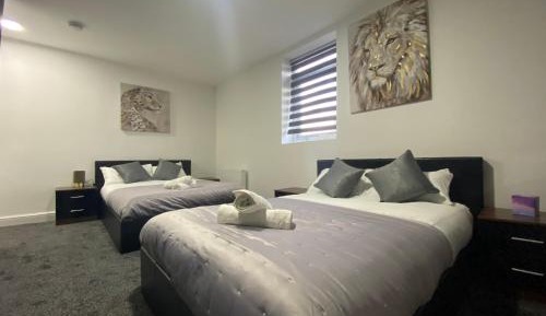 Twin Room with Private Bathroom