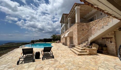 Deluxe Villa