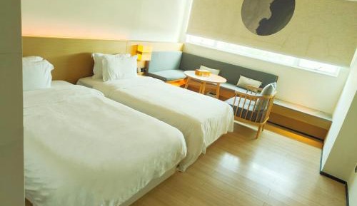 Feng Ya Song Twin Room 