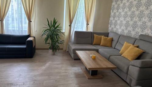 Deluxe Double Room (2 Adults + 1 Child)