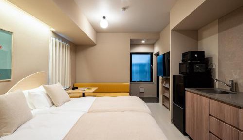 Deluxe Studio Apartment - Ground Floor