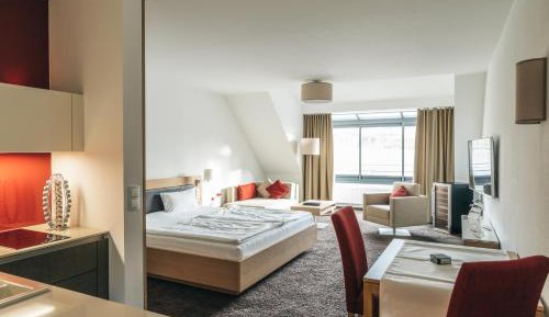 Double room in apartment house with waterbed