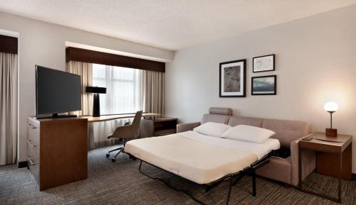 2 Queen Studio with Sofa Bed