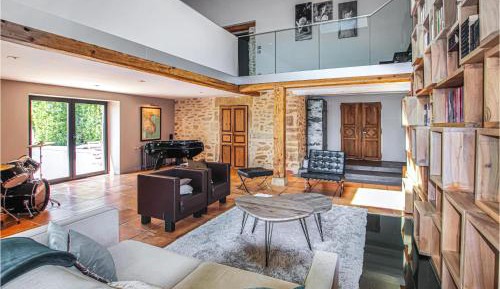 Five-Bedroom Holiday Home