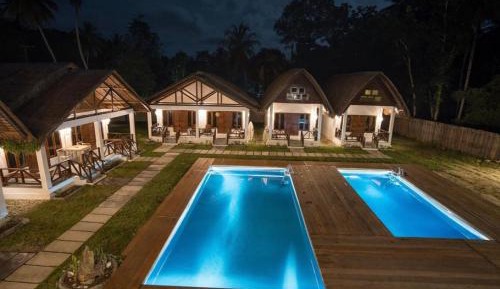 Bungalow with Patio