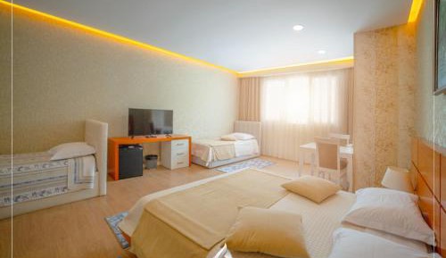 Deluxe Quadruple Room