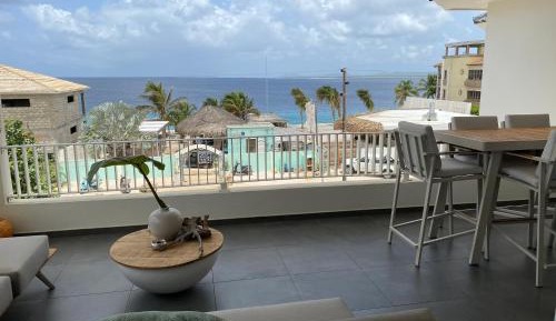 Apartment with Ocean View