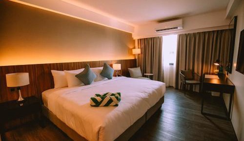 Deluxe King Room