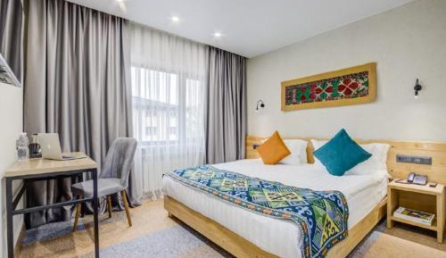 Large Double Room