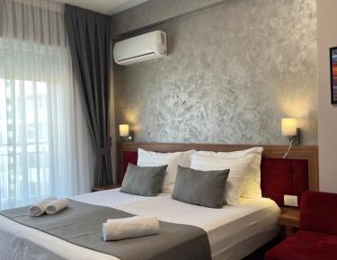 Double or Twin Room with Pool View