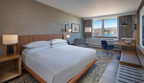 Guest Room, 1 King