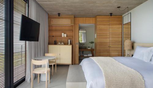 Bungalow with Sea View