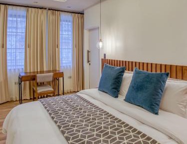 Deluxe Double Room with Bath