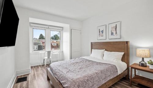 Double Room with Shared Bathroom