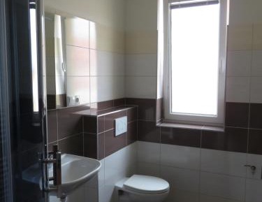 Twin Room with Private Bathroom