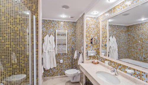 Double or Twin Room with Sea View