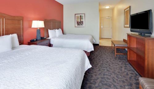 Room with Two Queen Beds - Non-Smoking