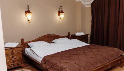 Large Double Room