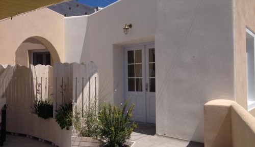 Two-Bedroom Holiday Home with outdoor Hot tub