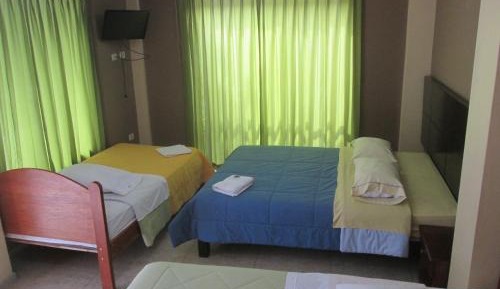 Quadruple Room with Private Bathroom