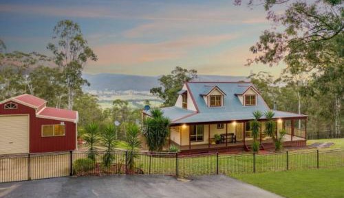 Six-Bedroom House
