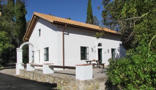 Three-Bedroom Villa (8 Adults)