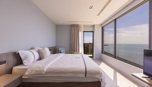 Queen Room with Sea View
