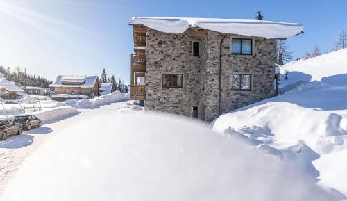 Superior Chalet