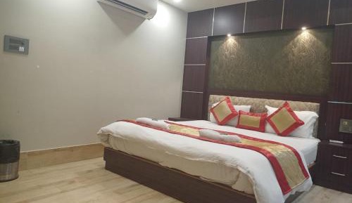 Superior King Room