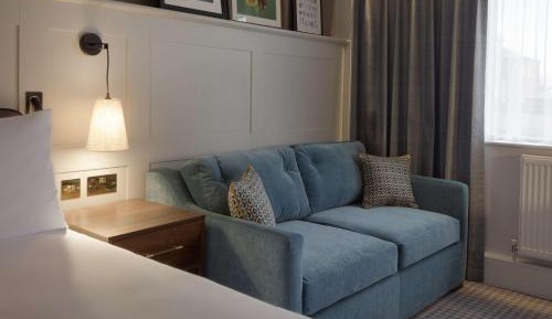 King Room with Sofa Bed