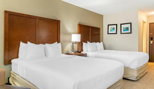 Queen Room with Two Queen Beds - Non-Smoking