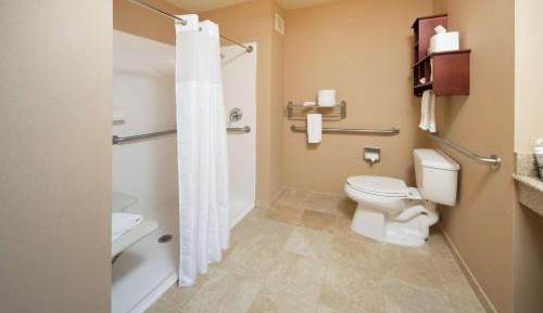 Queen Room with Two Queen Beds and Roll-In Shower - Mobility and Hearing Access/Non-Smoking