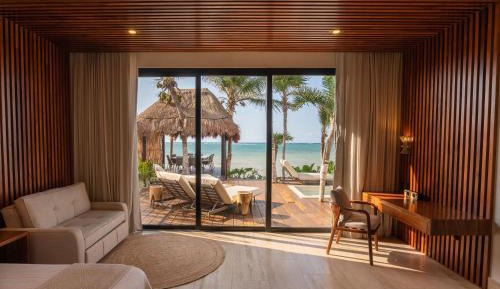 Villa - Beach Front