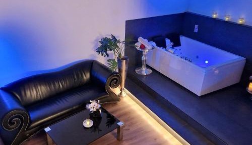 King Suite with Spa Bath