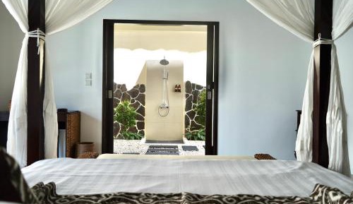 Standard King Room 1