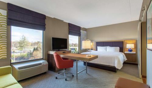 King Studio Suite - Non-Smoking