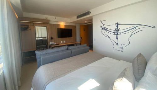 Master Suite with One Queen Bed, Non-Smoking