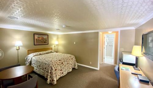 Two-Bedroom Suite