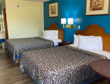 Queen Room with Two Queen Beds