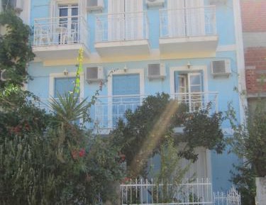 Twin Studio with Mountain View