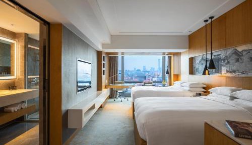 Double Room with Two Double Beds and CBD View on High Floor