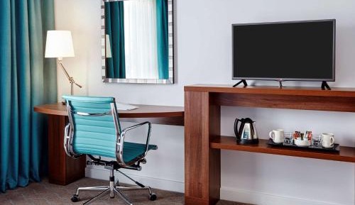 Queen Room - Mobility Access