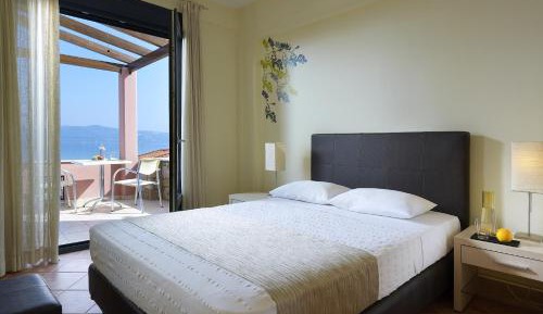 Family Apartment with Sea View